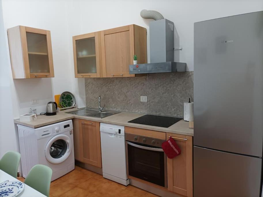 Nuova Casa Aprosio, Centrale E Vicina Al Mare เวนติมิญา ภายนอก รูปภาพ